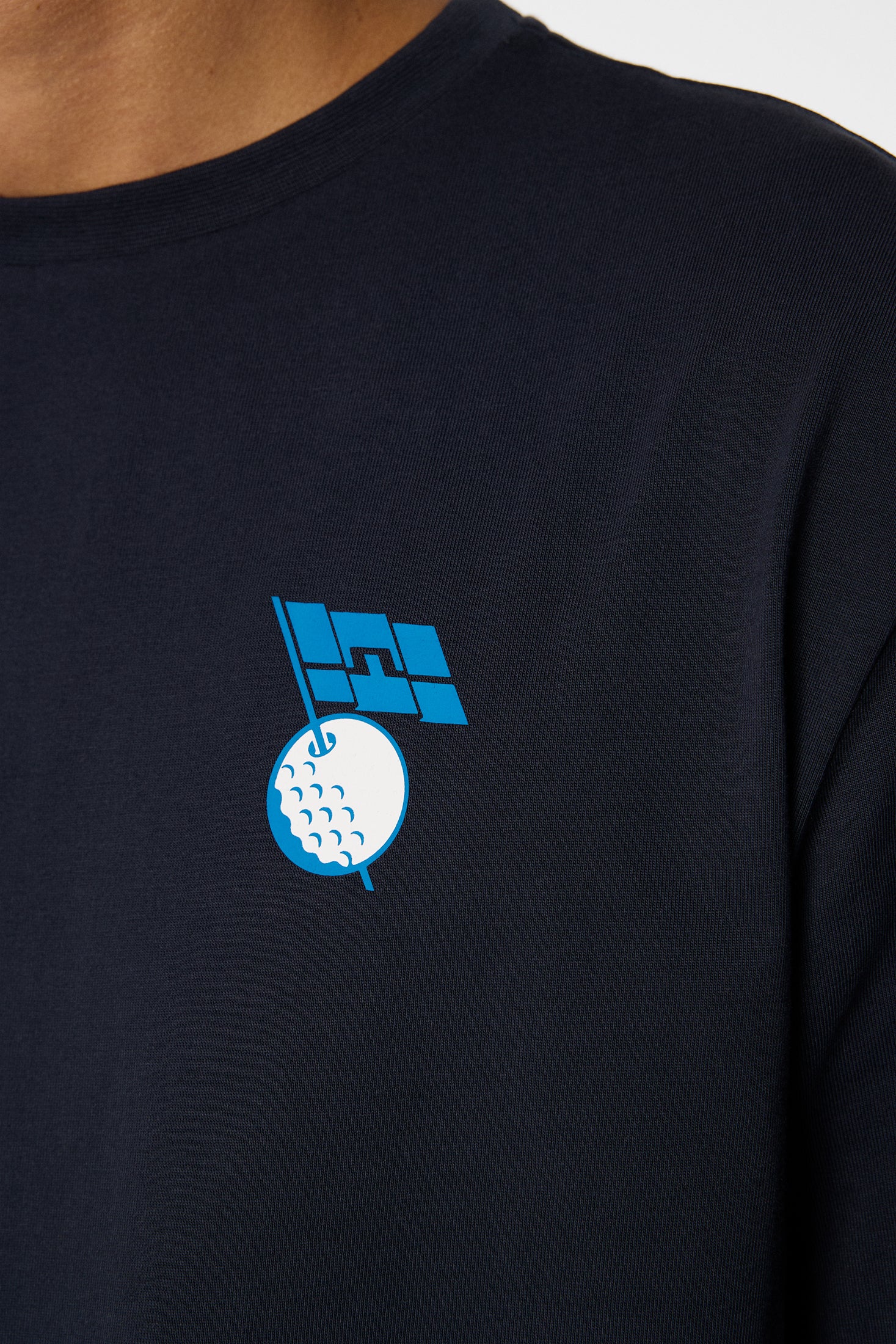 Billy Festival Tee DPWT / JL Navy | J.Lindeberg Official