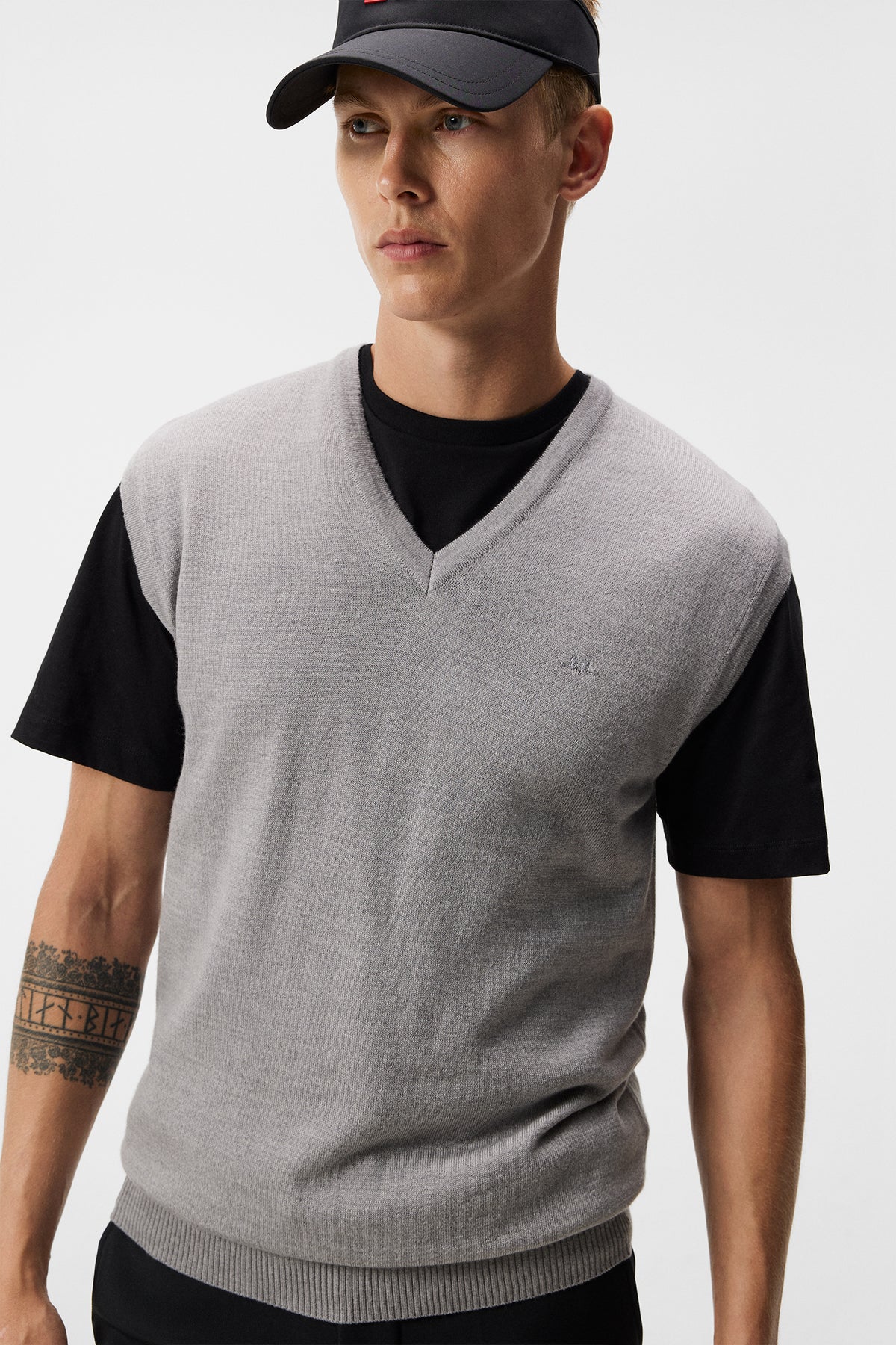 Liam Knitted Vest / Grey Melange