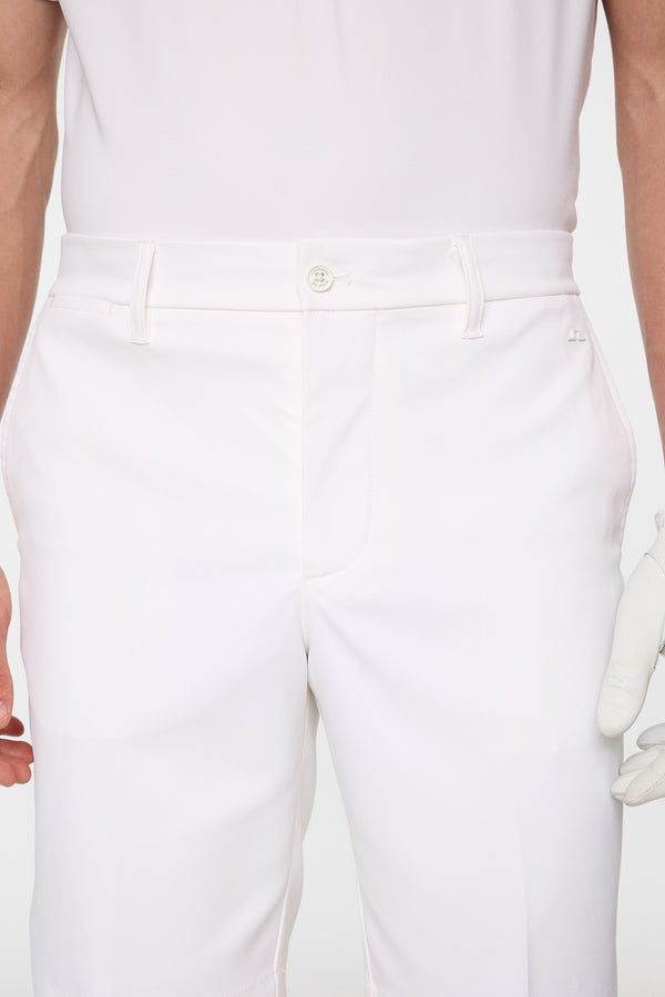 Eloy Shorts / White