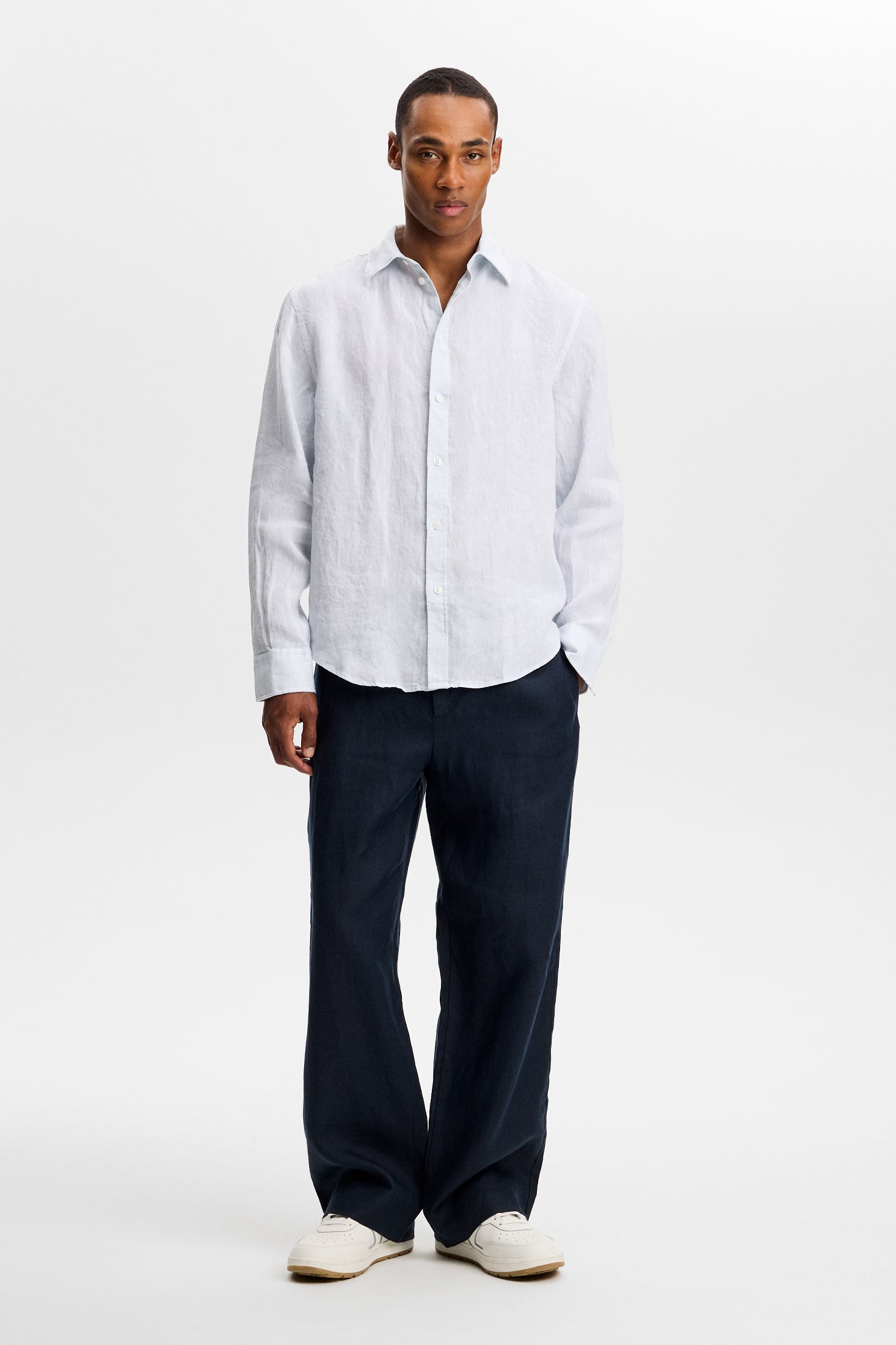 Zachary Clean Linen Shirt / Skywriting | J.Lindeberg Official