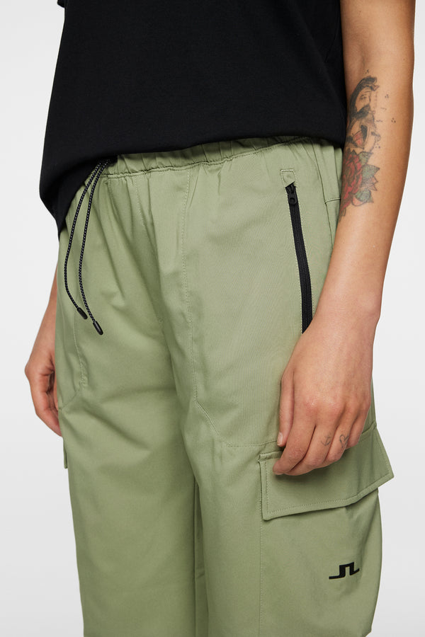 Novia Pro Pack Pant / Oil Green