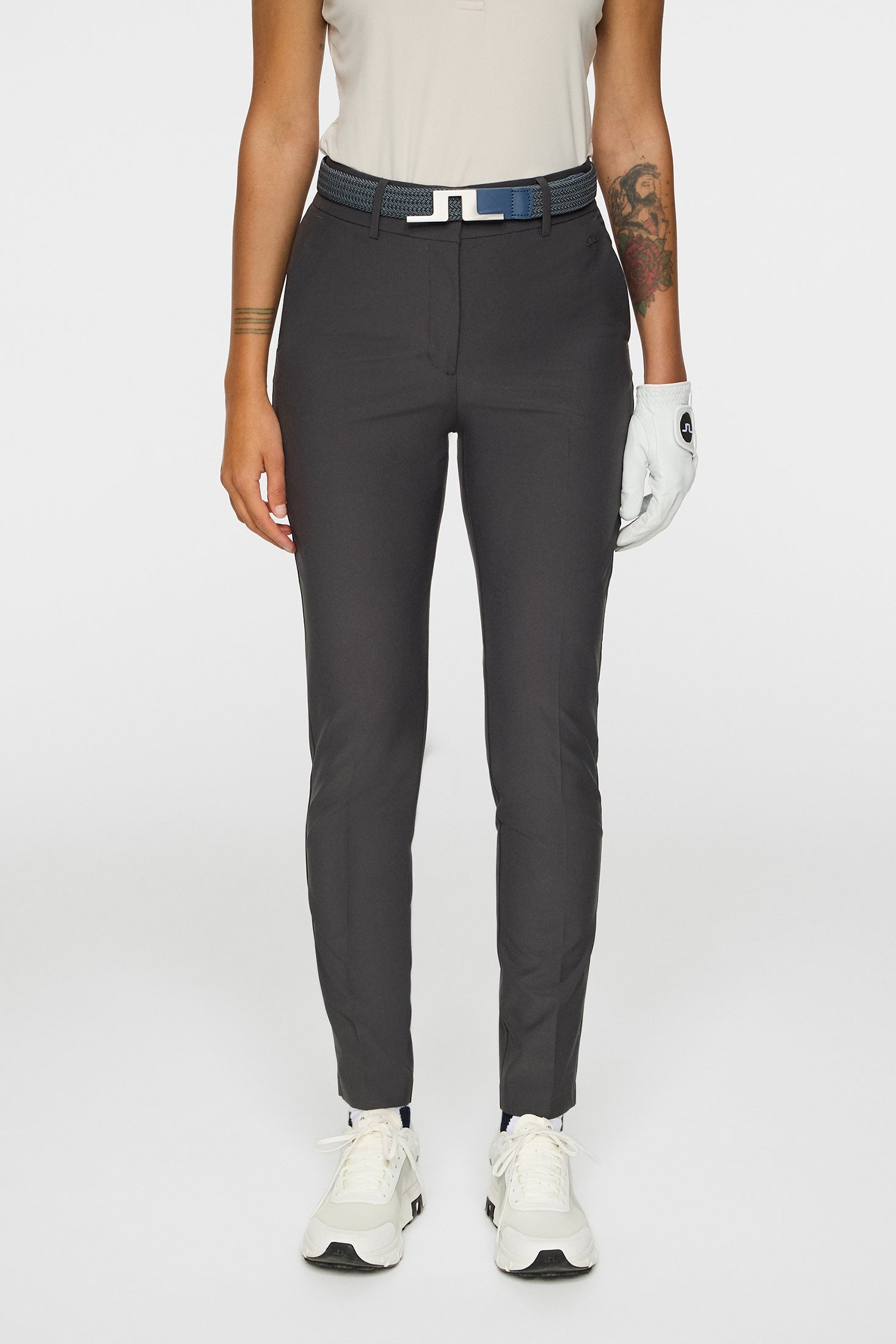 Find Your Perfect Fit – Women's Golf Trouser Guide – J.Lindeberg