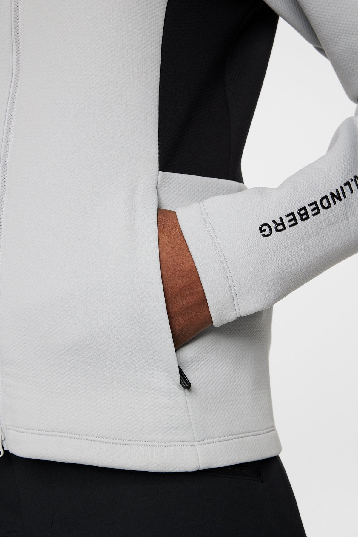 Ella Zip Hood / High Rise