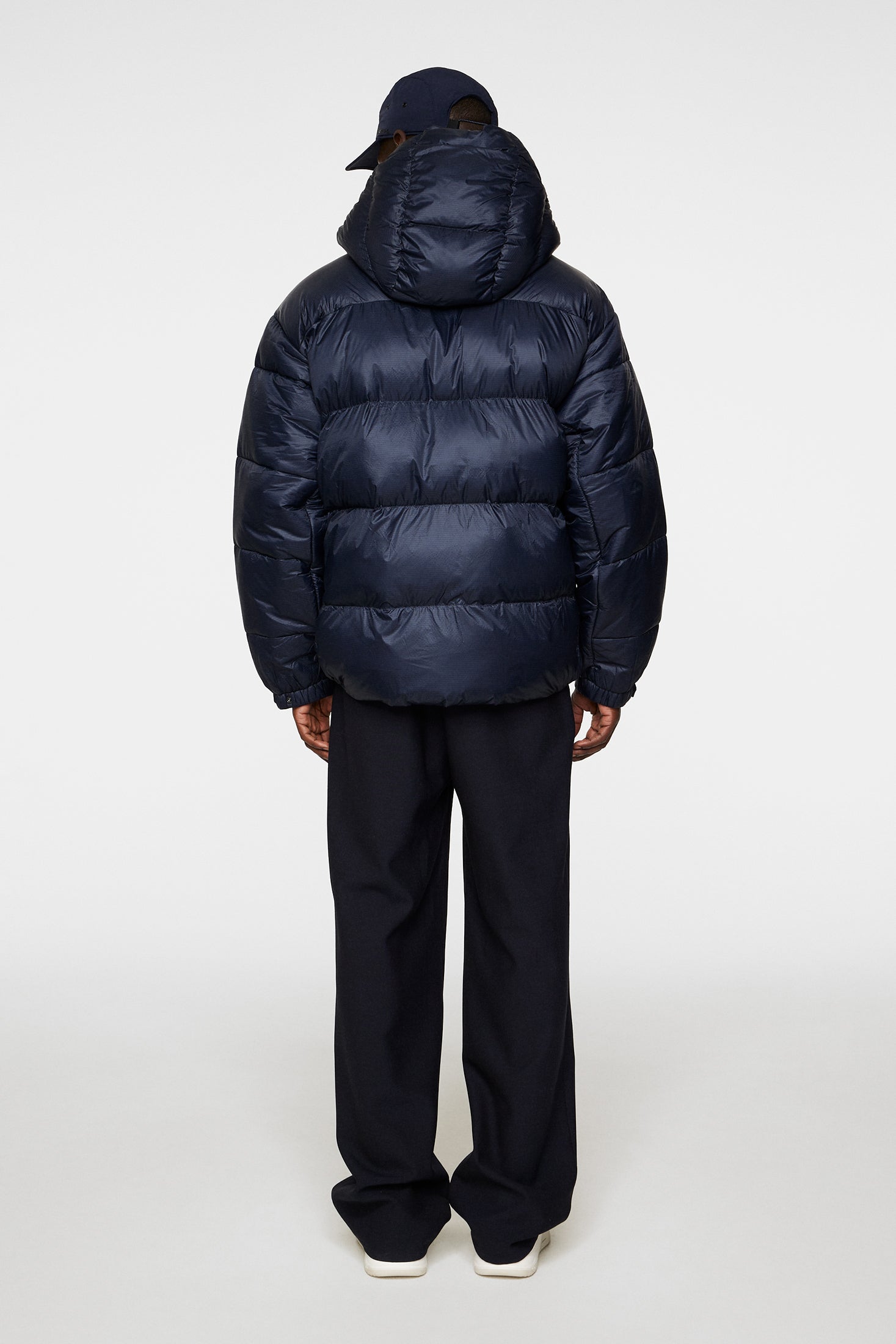 Dark blue puffer jacket store