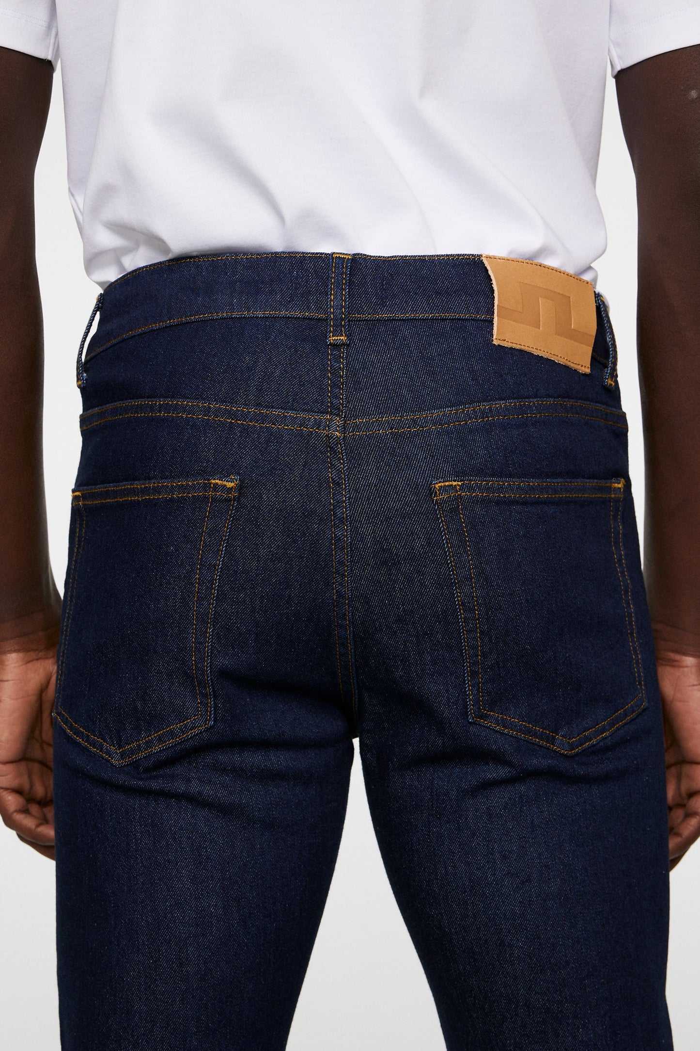 Slim Fit Jeans: The Tailored Classic