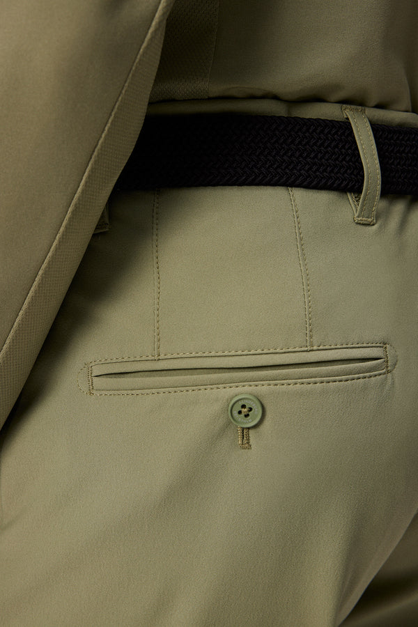 Eloy Shorts / Oil Green