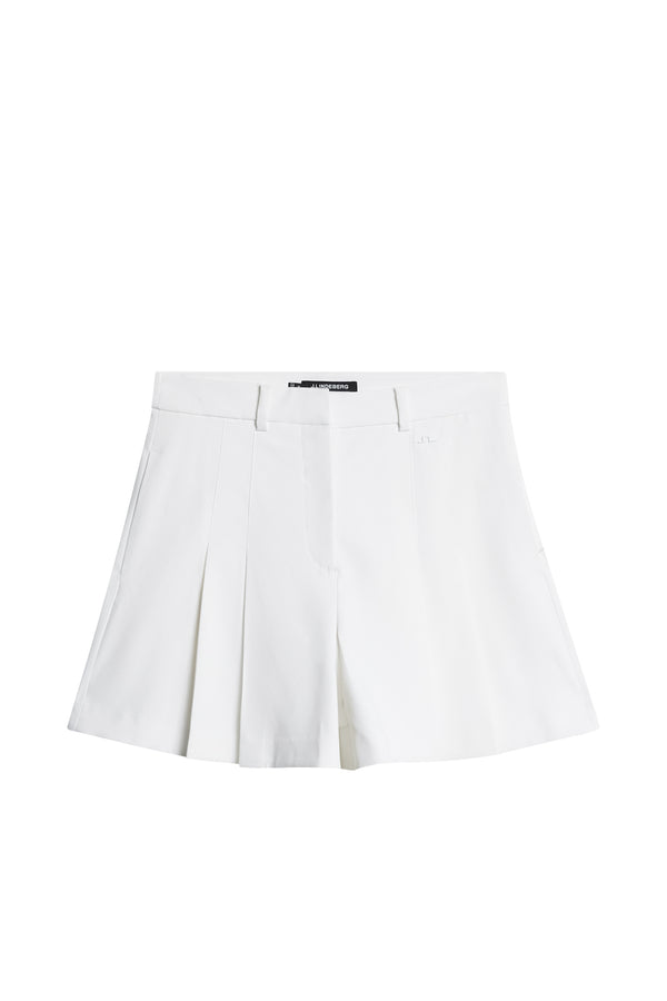Arella Pleated Shorts / White
