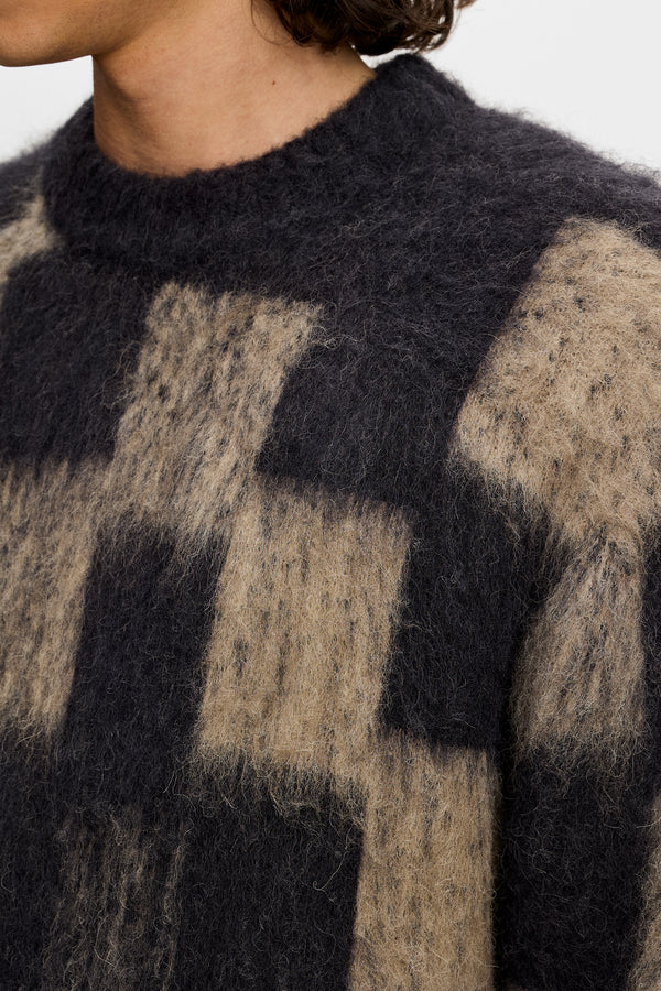 Hank Hairy Graphic Knit Crew / Brindle