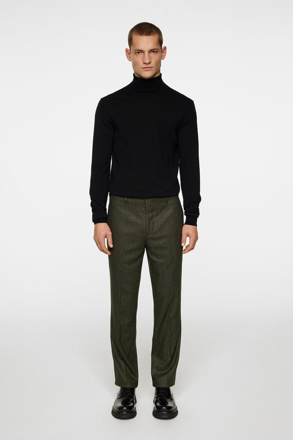 Lois Cash Stretch Flannel / Forest Green