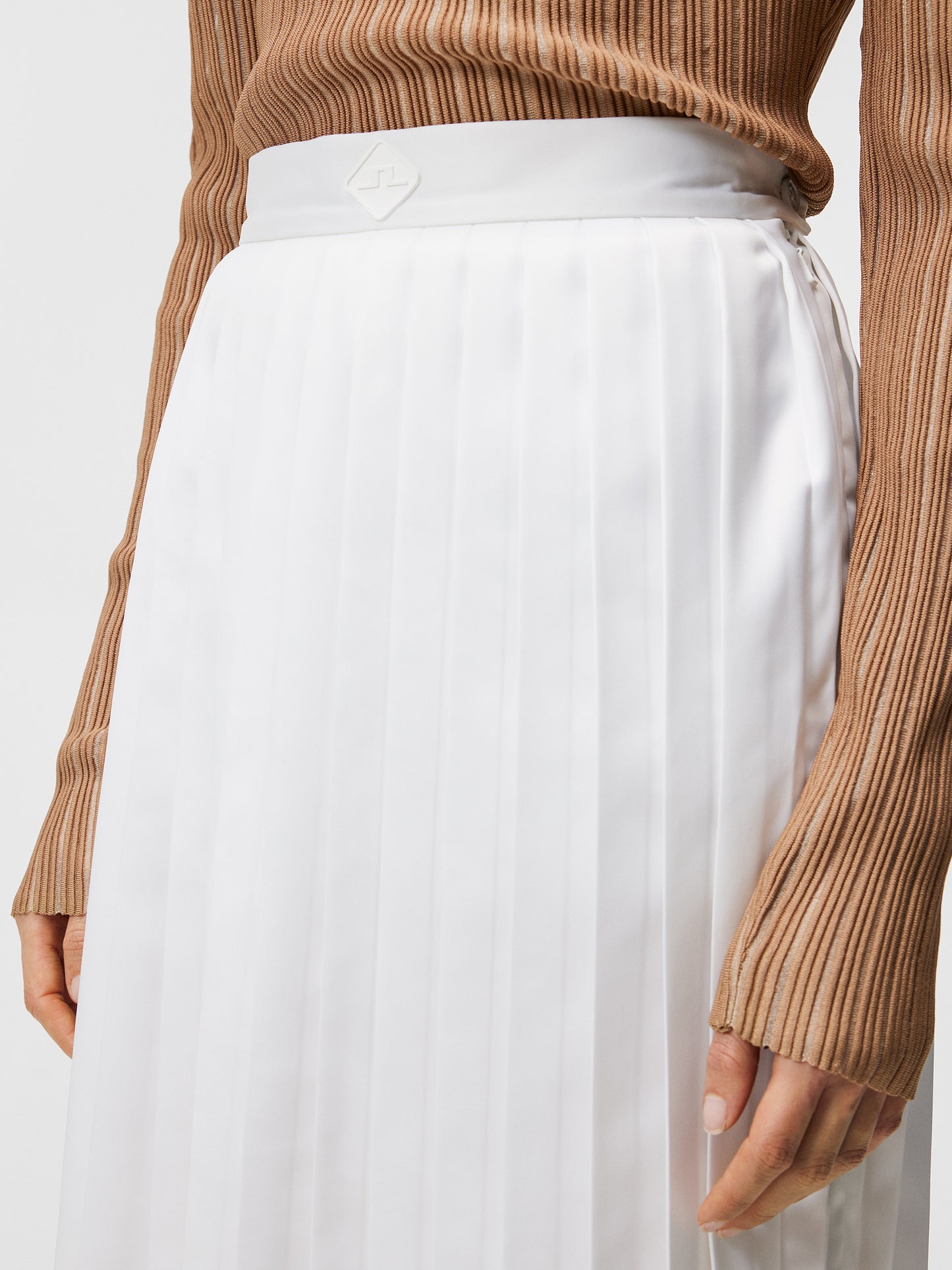 Dorothea Pleated Skirt / White – J.Lindeberg