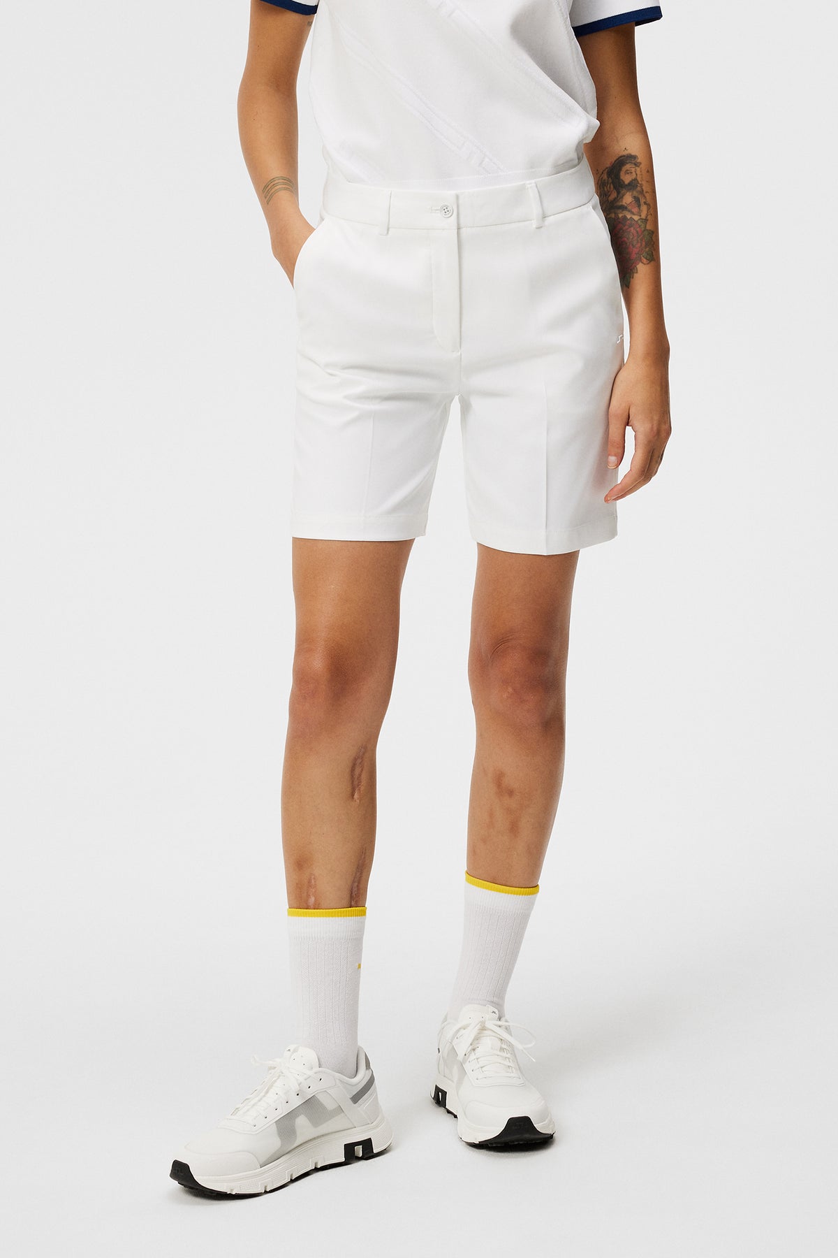Gwen Long Shorts / White