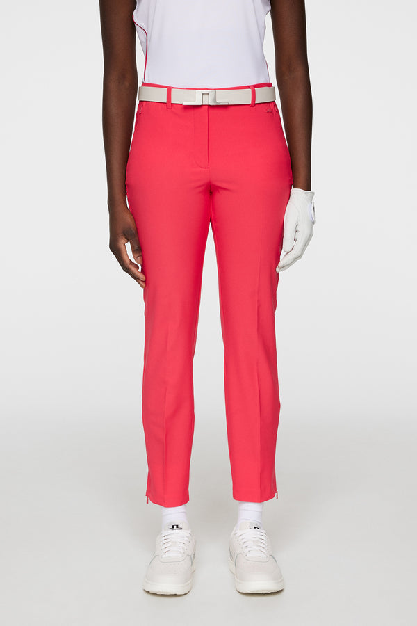 Pia Pant / Azalea