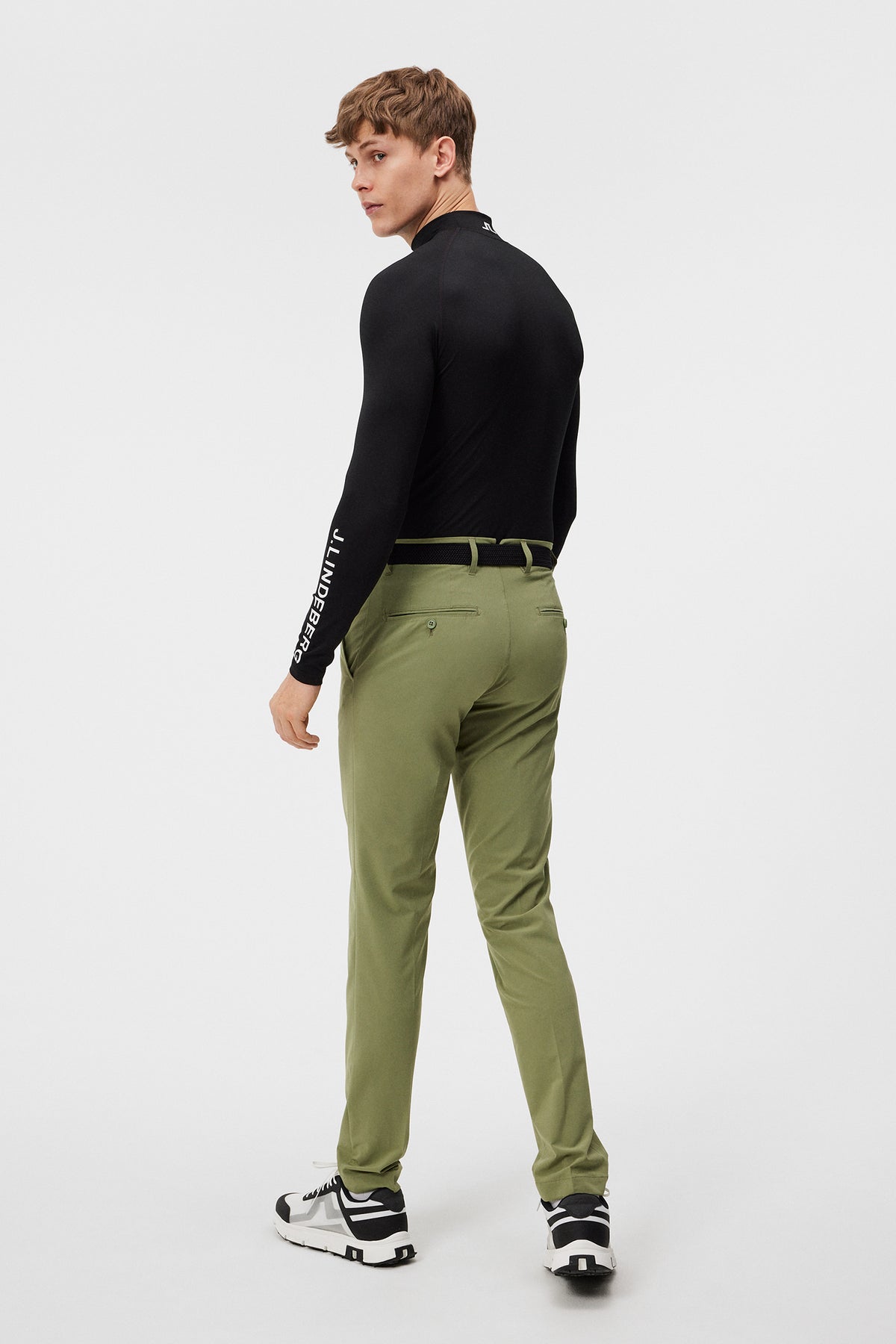 Neil Pant / Oil Green