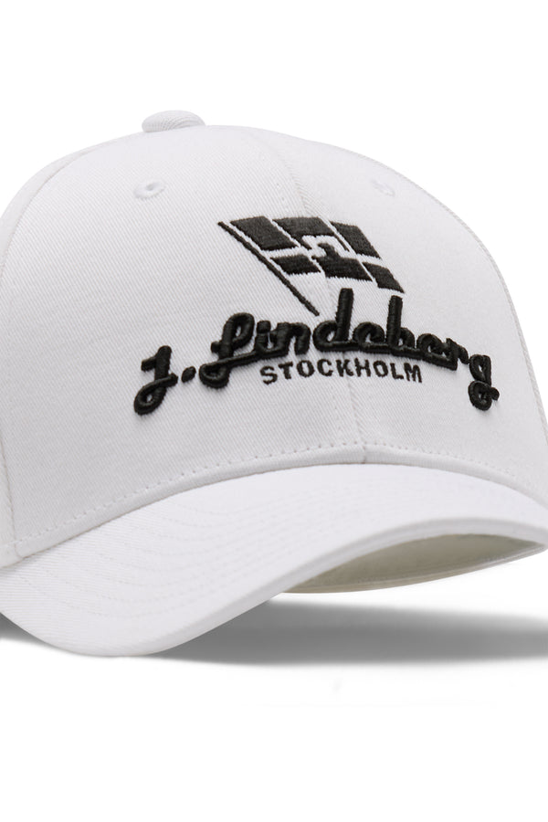 Travers Cap / White