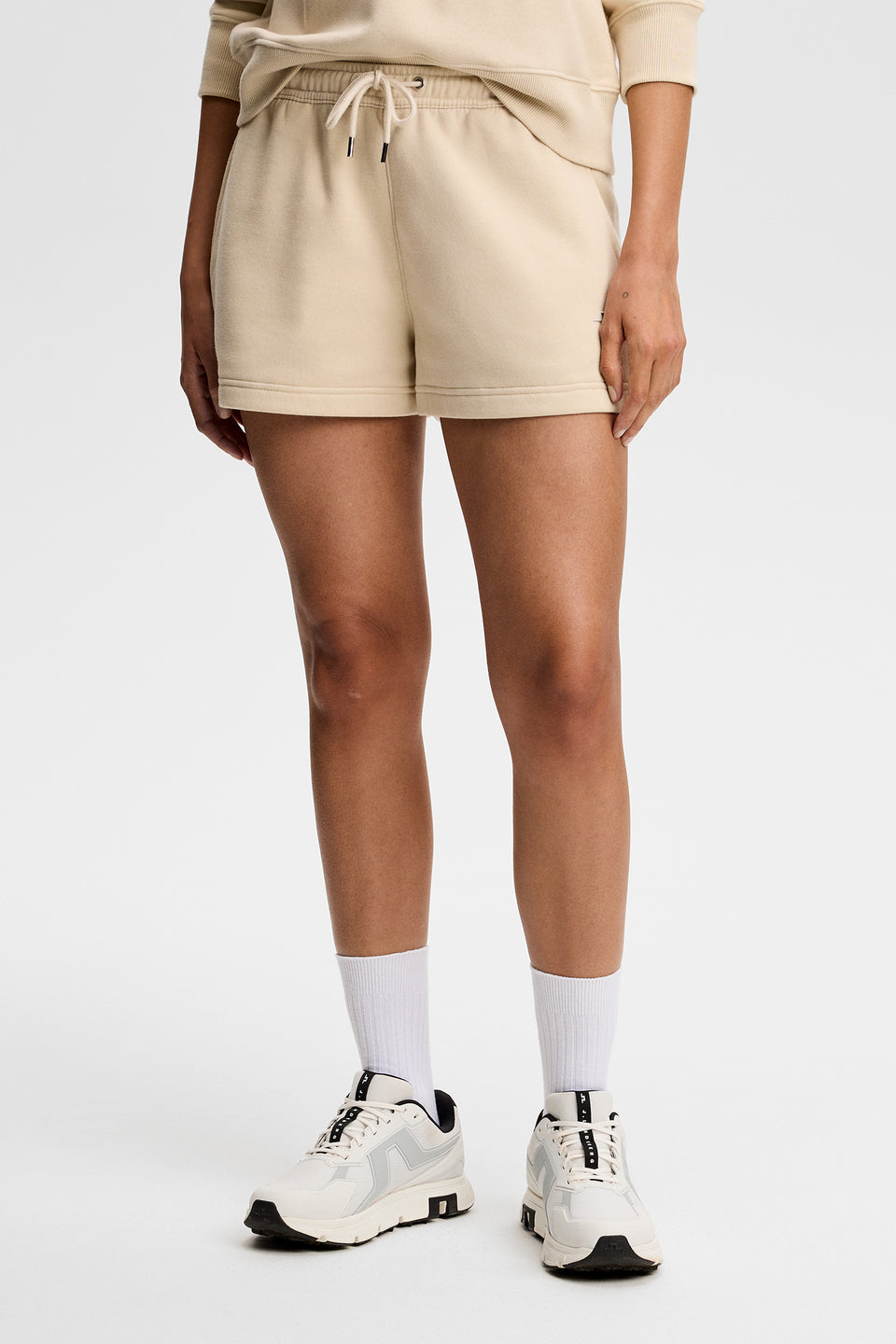 Nova Shorts / Moonbeam