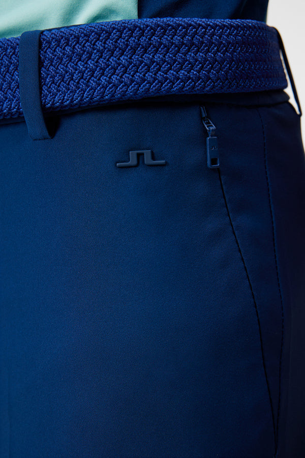 Pia Pant / Estate Blue
