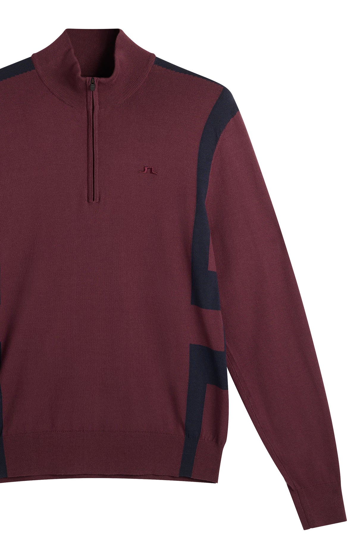 Nahaufnahme: Kendrick Knitted Zip Sweater in Winetasting mit Half-Zip, Rippkragen und Bridge-Logo.
