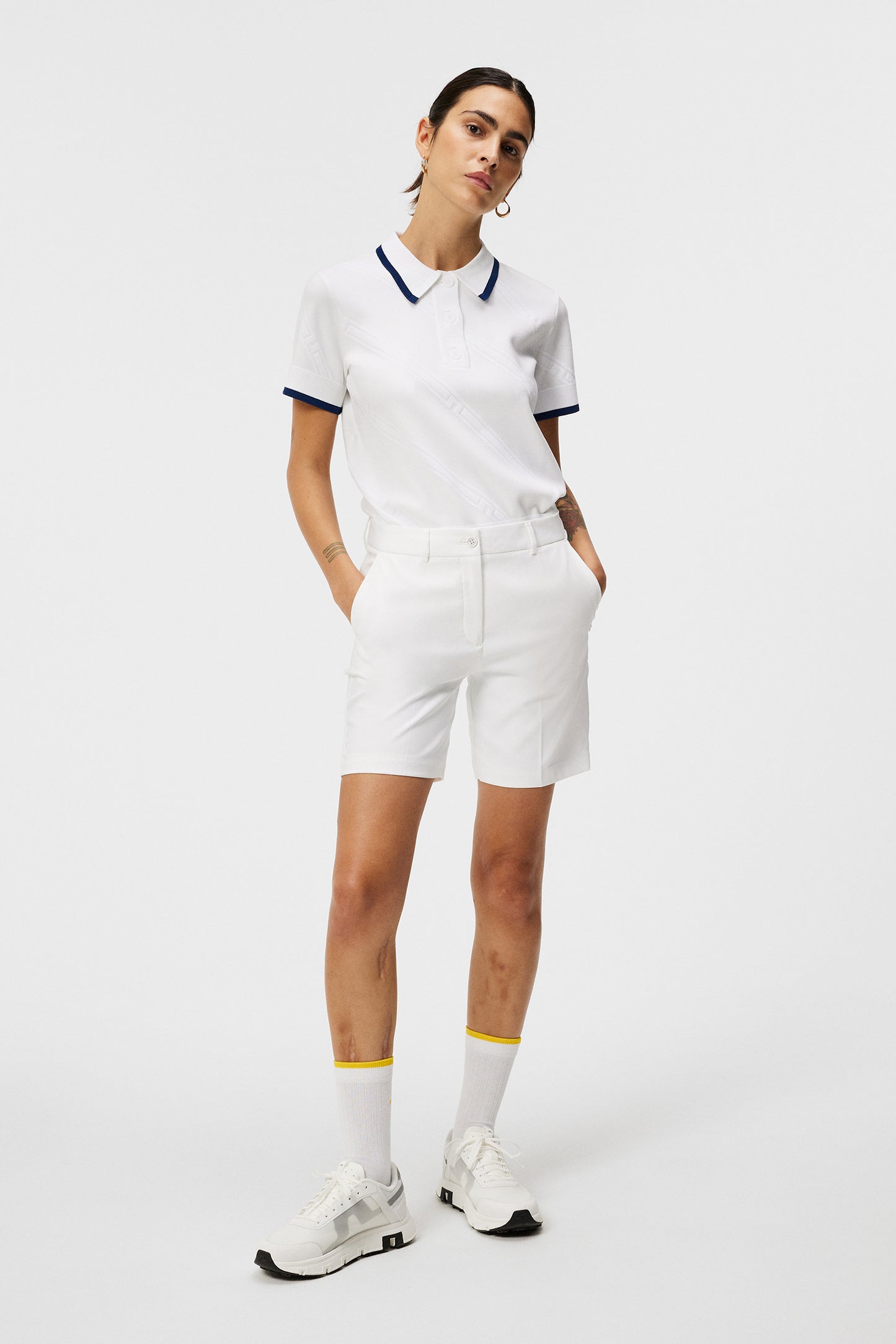 Gwen Long Shorts / White