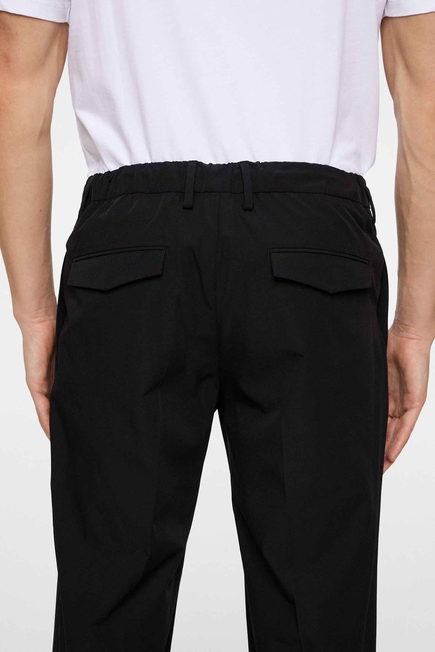 Jun WR Tech Stretch Pants / Black | J.Lindeberg Official