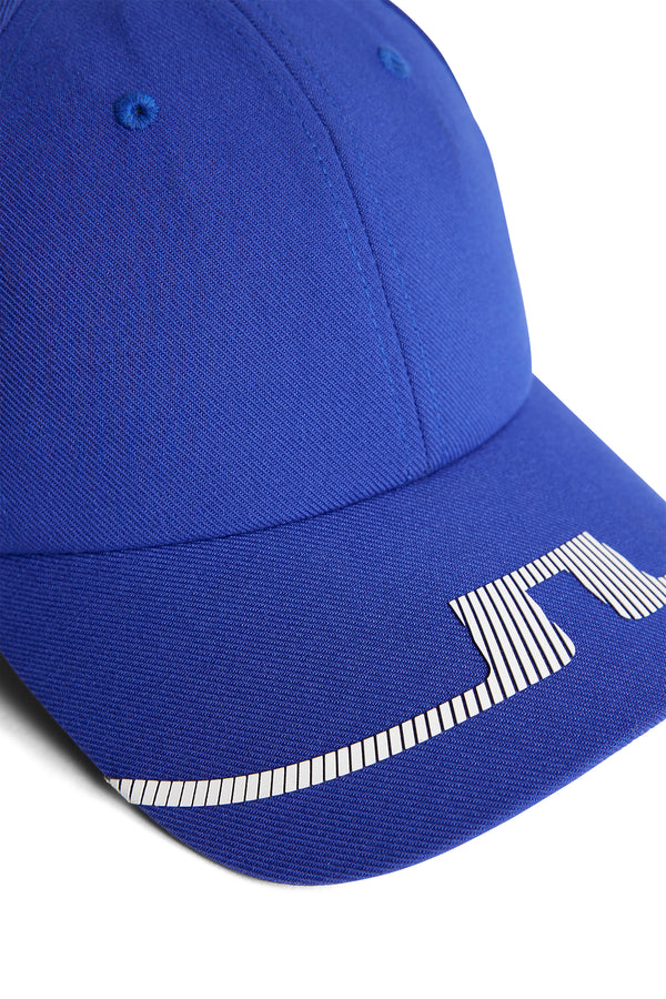 The Gradient Cap / Clematis Blue