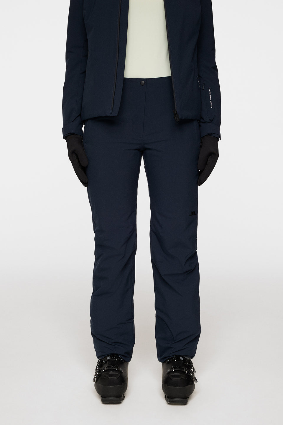 Rosario Pant / JL Navy