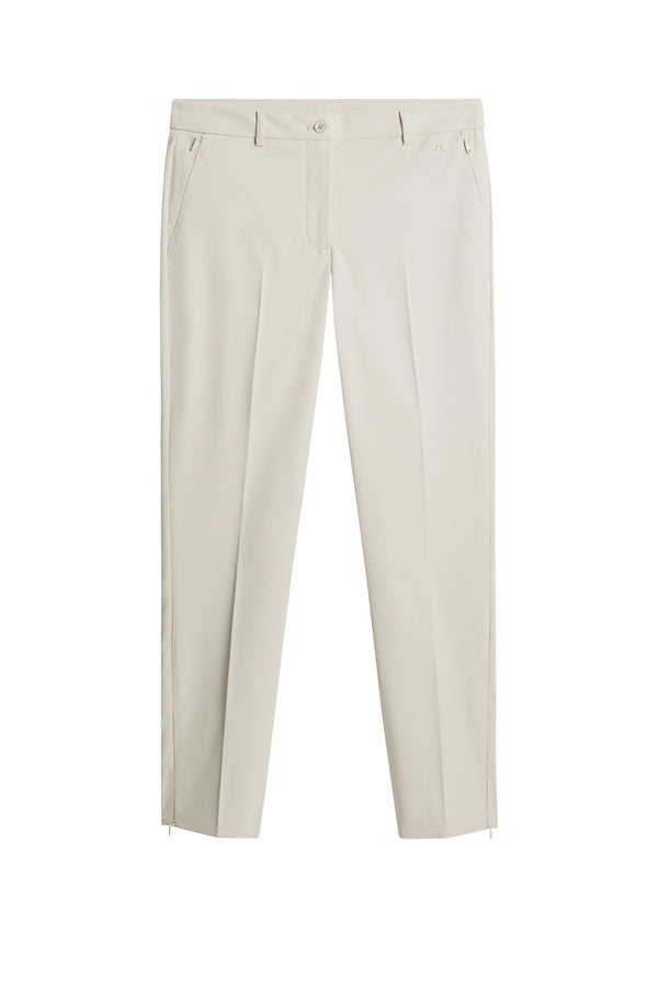 Pia Pant / Moonbeam