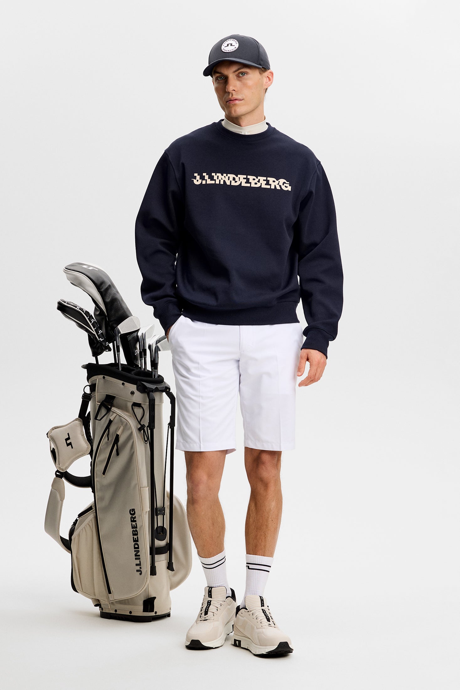 未使用 jリンドバーグ ゴルフ スウェット Jeff Crew Neck L Club Printed Crew Neck / JL Navy | J.Lindeberg Official