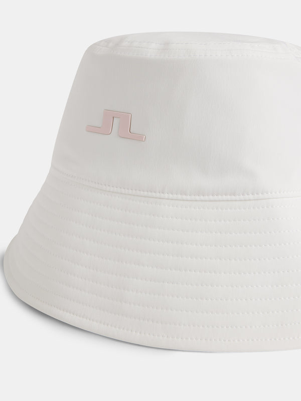 Half Bucket Hat / White