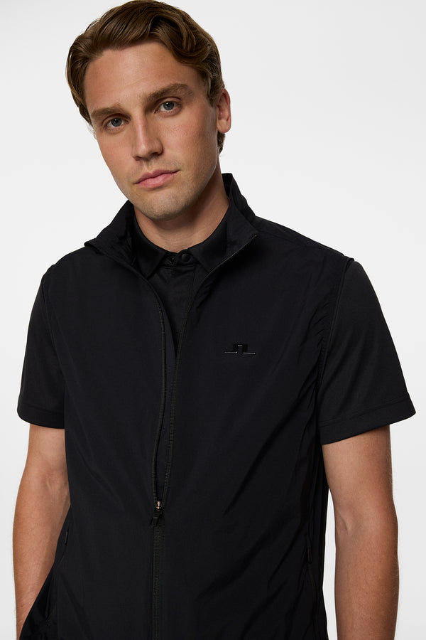 Ash Light Packable Vest / Black