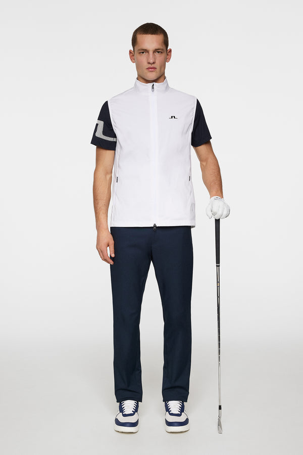 Ash Light Packable Vest / White