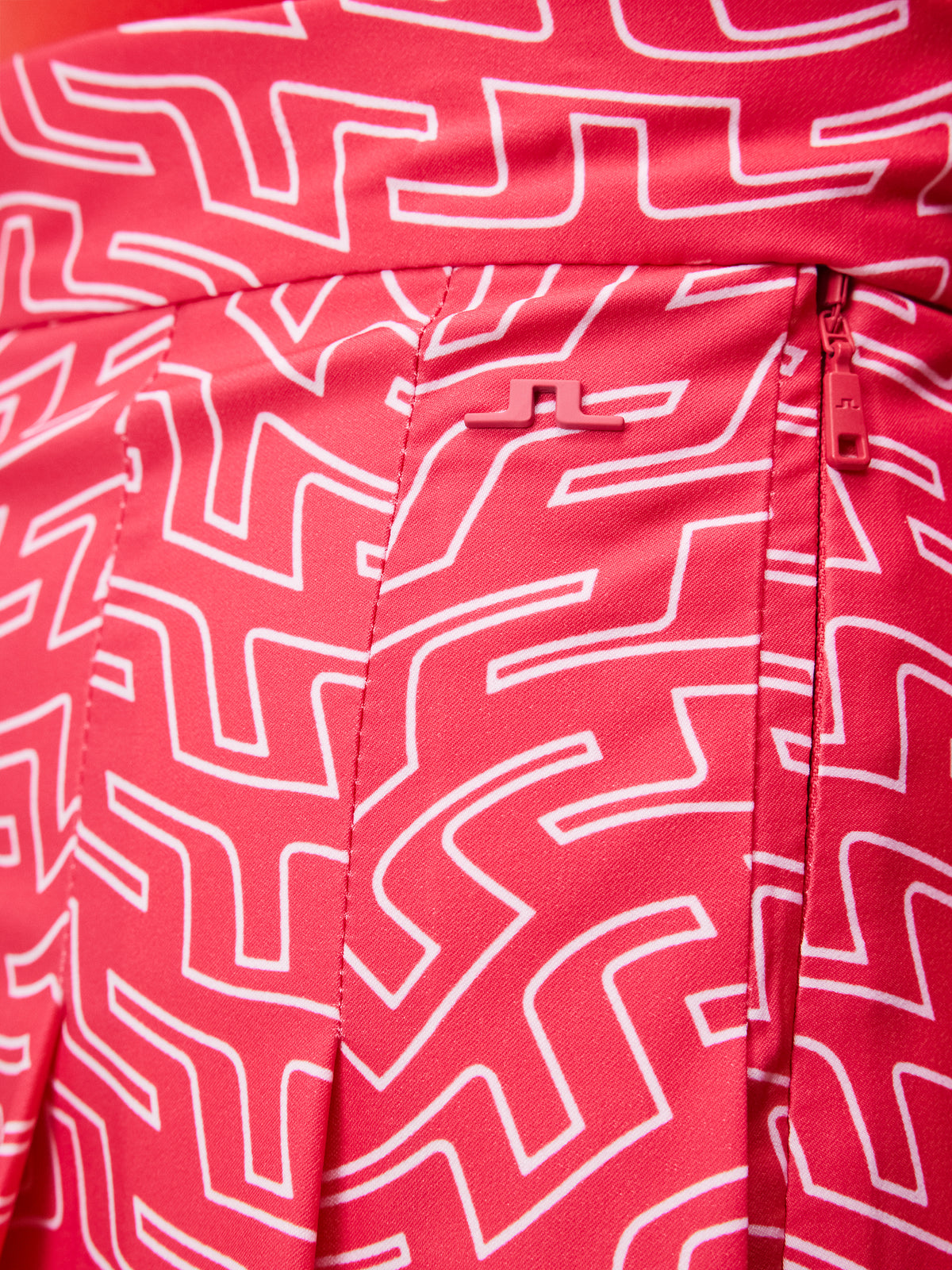Adina Print Skirt / Azalea outline bridge swirl
