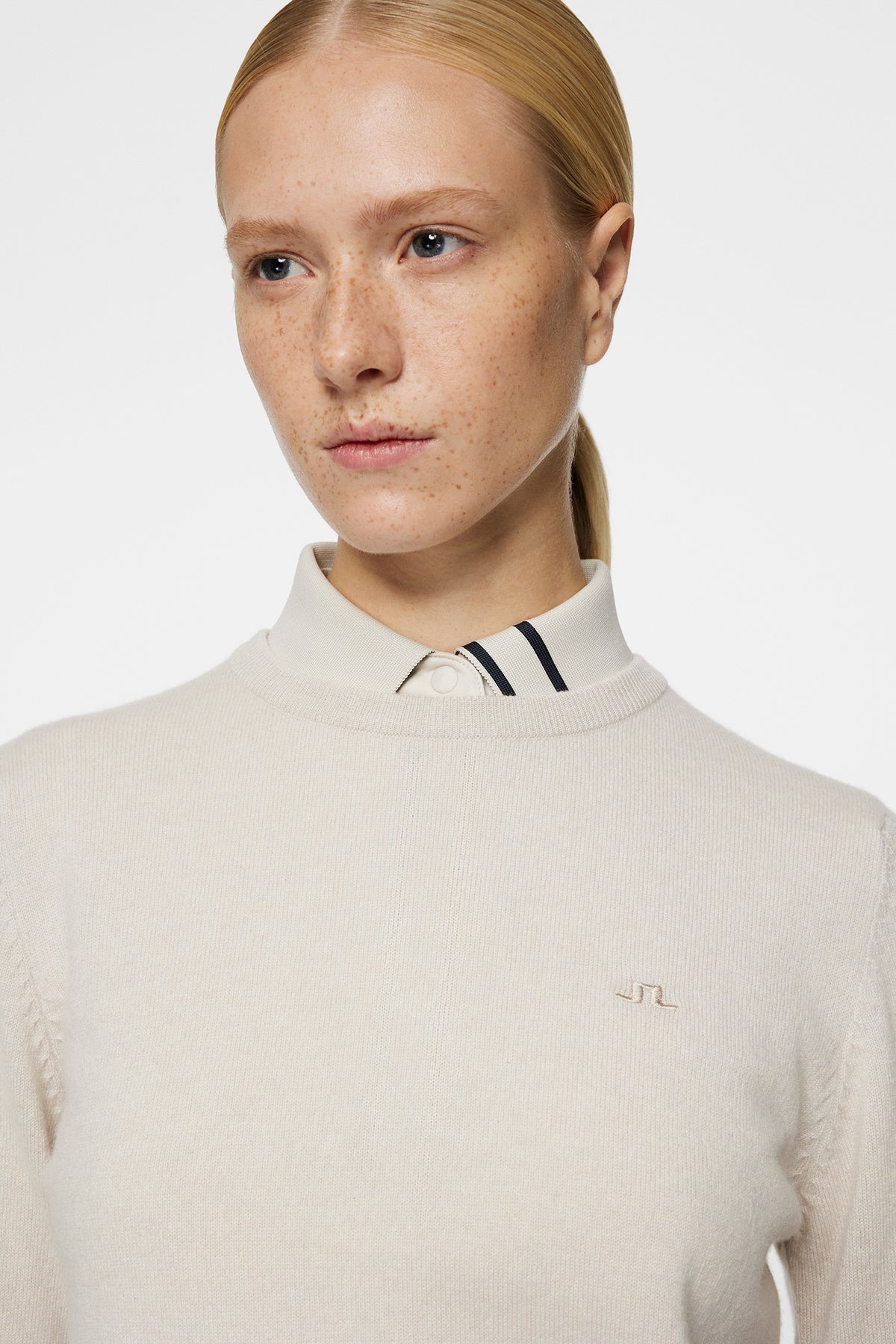 Gia Cashmere Crewneck / Moonbeam