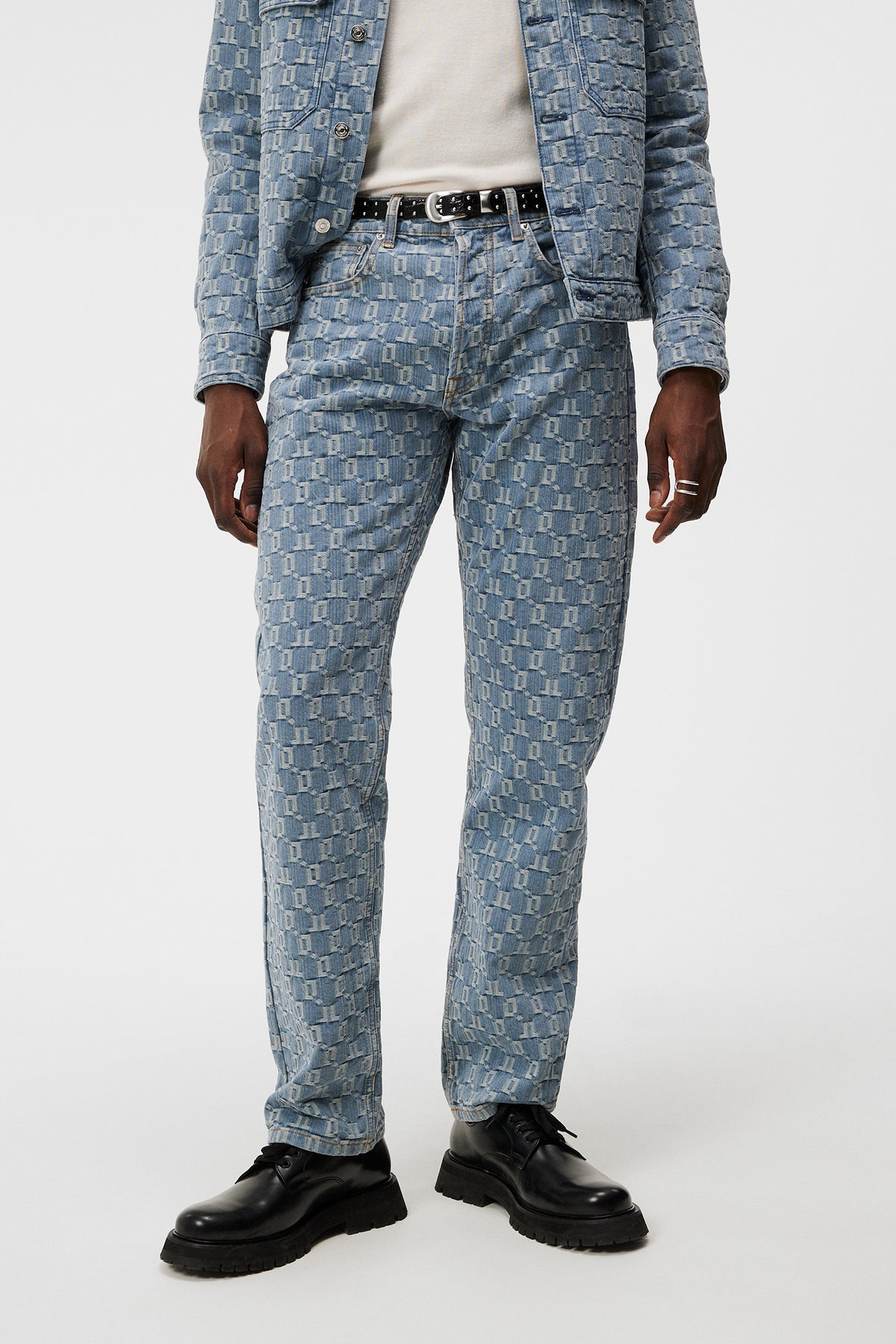 Louis Vuitton Monogram Printed Denim Pants Indigo. Size 29