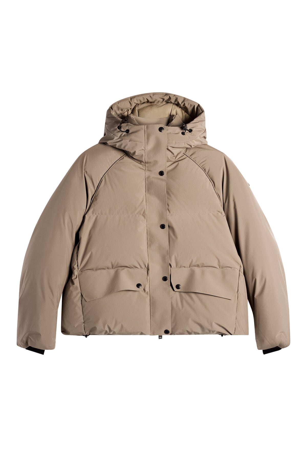Vue de face : Lea Down Jacket couleur Brindle avec capuche ajustable et poches avant à rabat.
