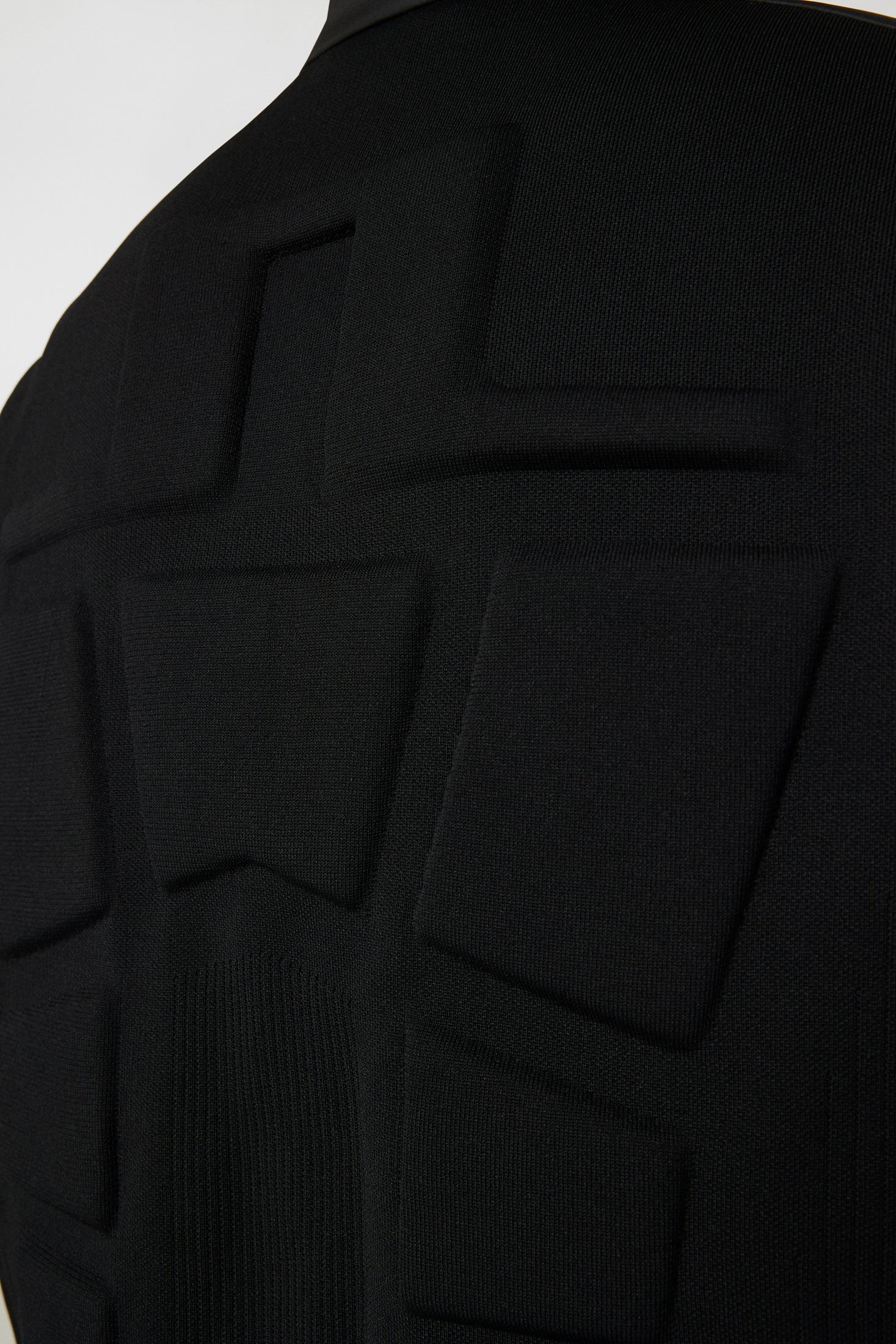 Solarcore Padded Jacket / Black | J.Lindeberg Official