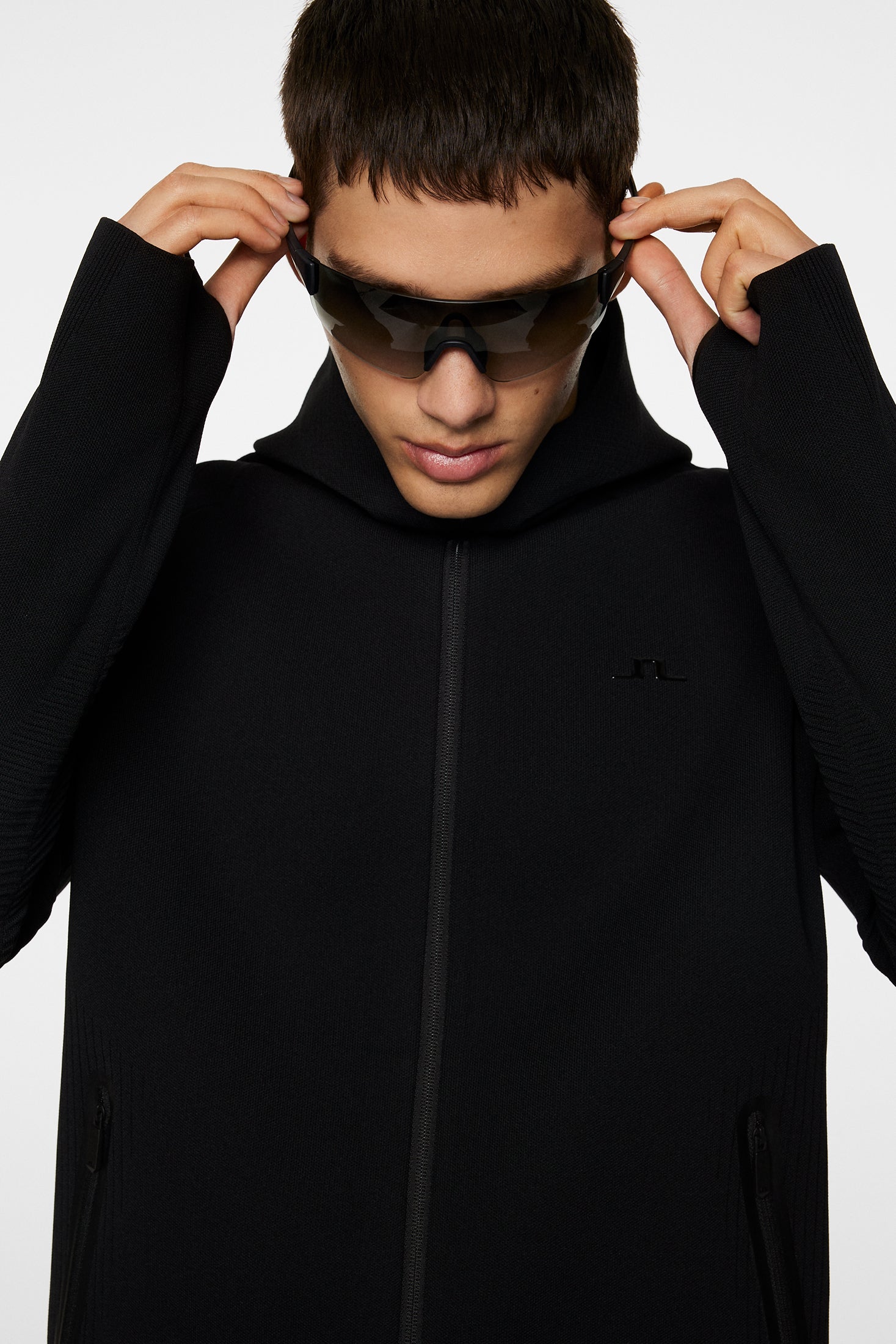 J.LINDEBERG｜ROUND NECK KNITS (MATT TECH KNIT HOOD (FMKW Bo Tech Knit Zip Sweater / Black – J.Lindeberg