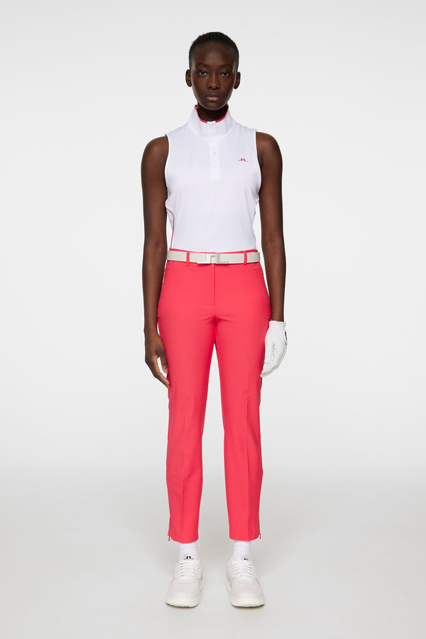 Pia Pant / Azalea