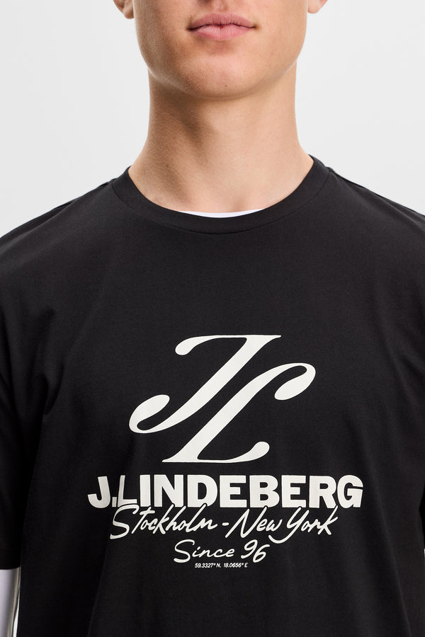Alpha Graphic T-shirt / Black