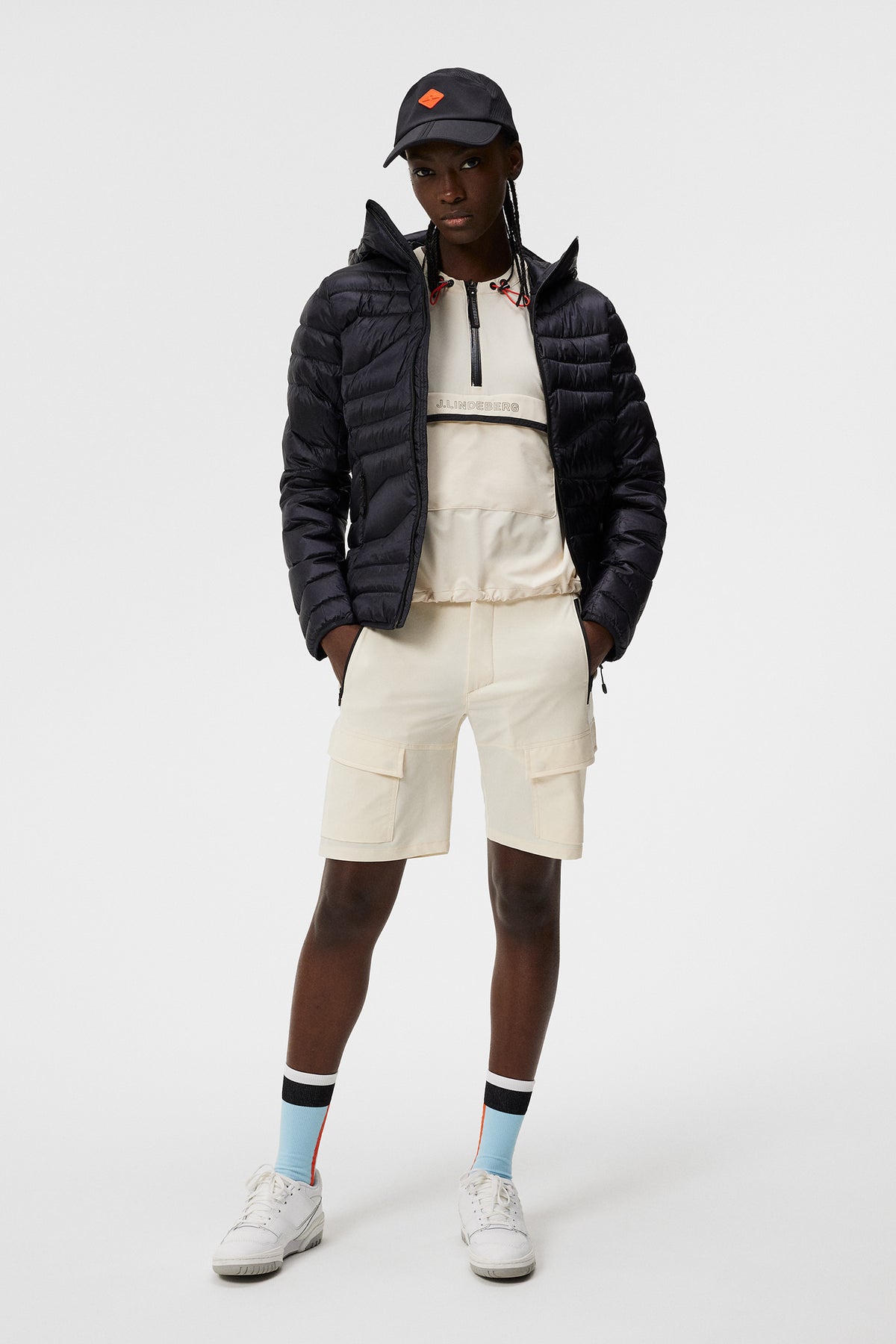 W Cliff Light Down Hood / Black