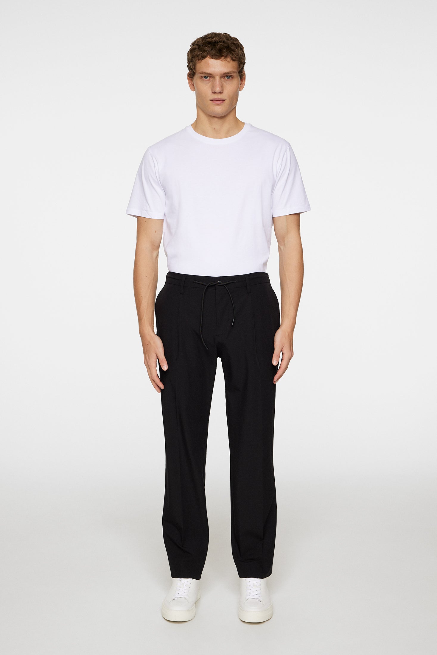 Jun WR Tech Stretch Pants / Black | J.Lindeberg Official