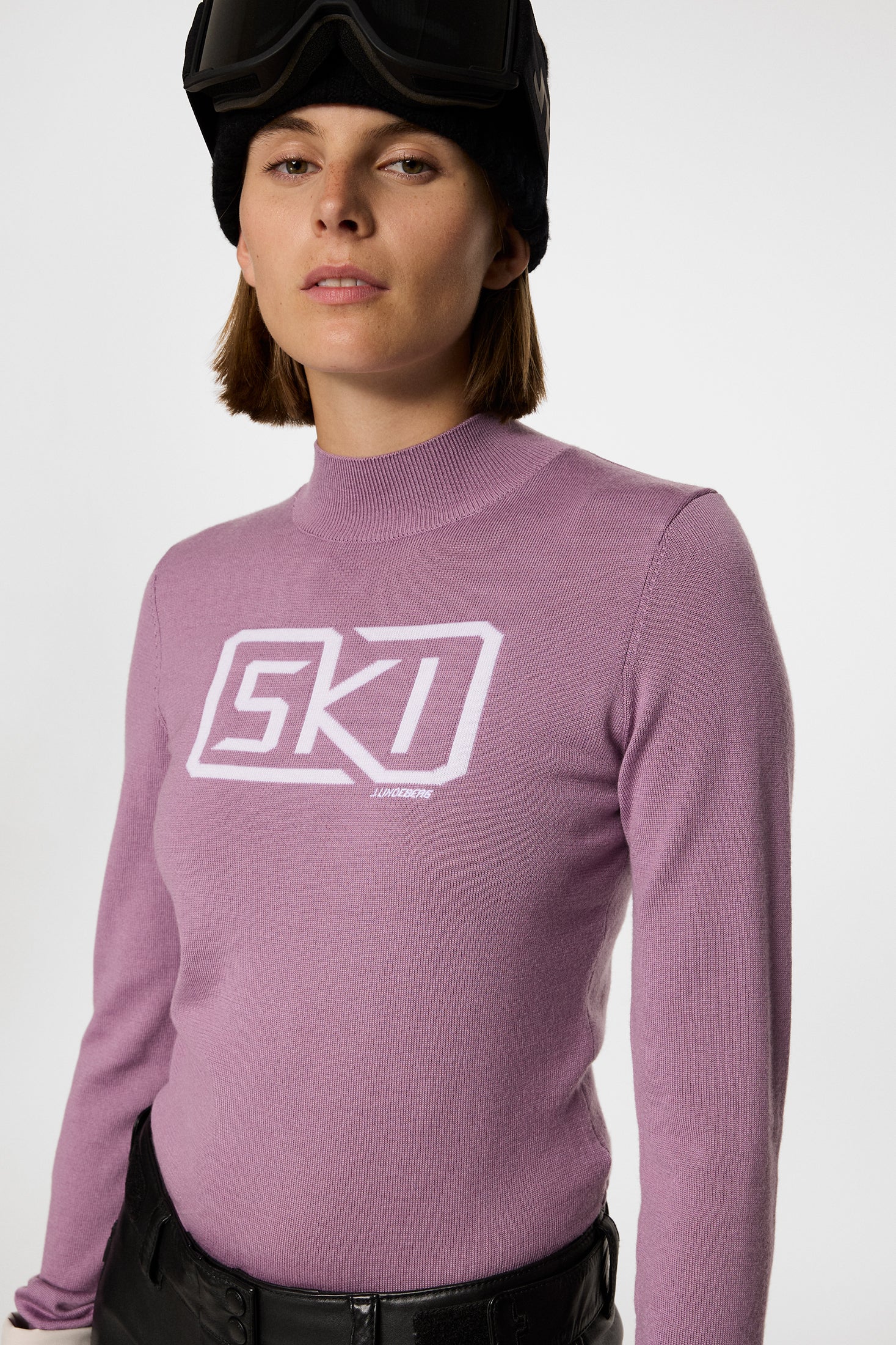 【新品未使用タグ付き】 CLUBHAUS Munsingwear コラボニット Miracle Knitted Sweater / Very Grape – J.Lindeberg