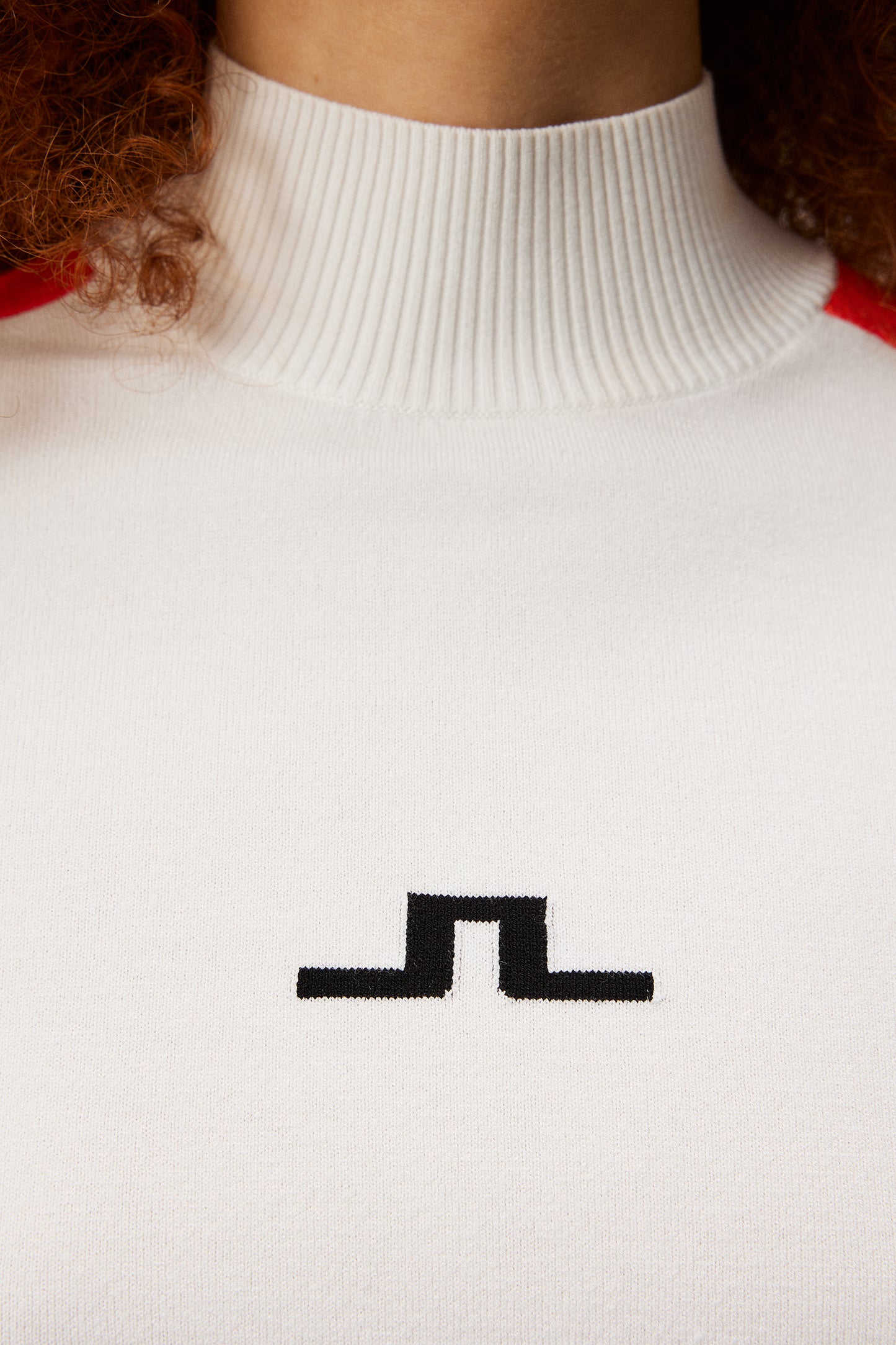 Adia Knitted Sweater / White