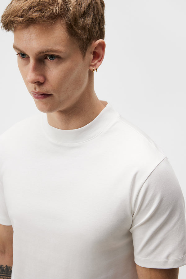 Ace Mock Neck T-shirt / White