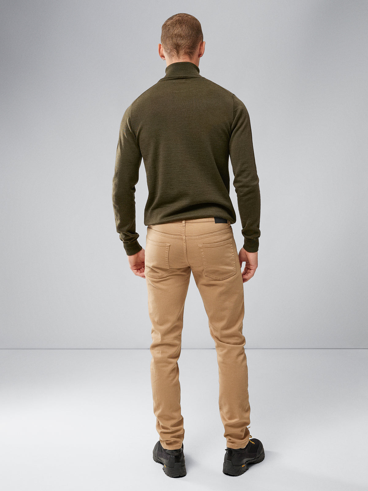 Jay Solid Stretch LHT Jeans / Tiger Brown
